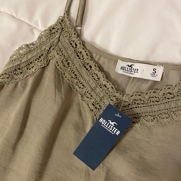 NWT silky lace tank - Picture 3 of 4